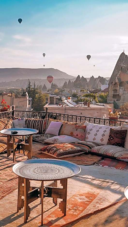 Caftan Cave Suites