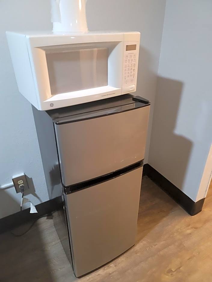 Studio 6 Suites Hinesville, GA