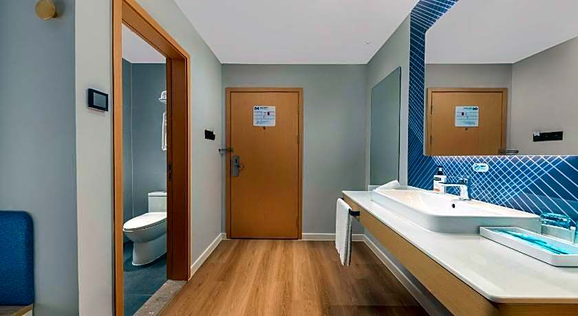 Holiday Inn Express wawu Mountain By IHG