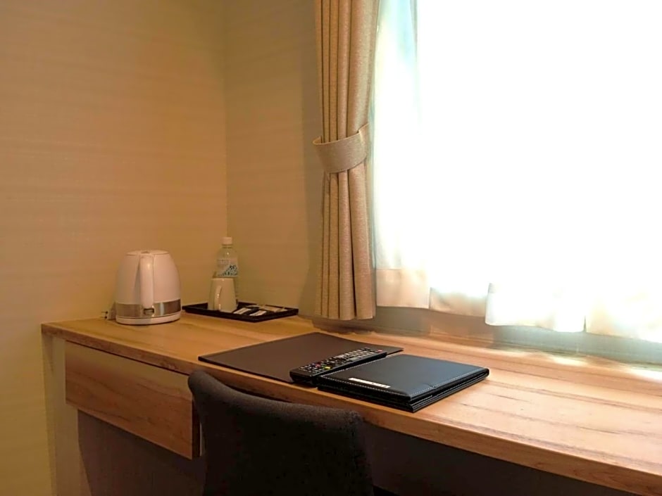 Artsy Inn Higashinihonbashi