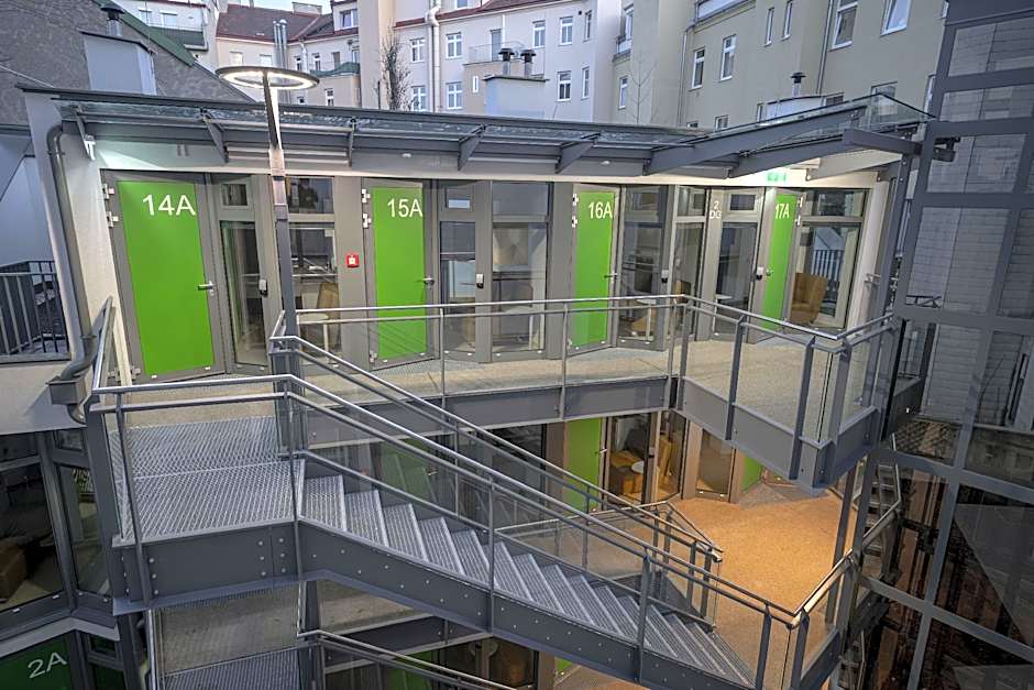 Smart Nano Living - Wien Hauptbahnhof - self check-in