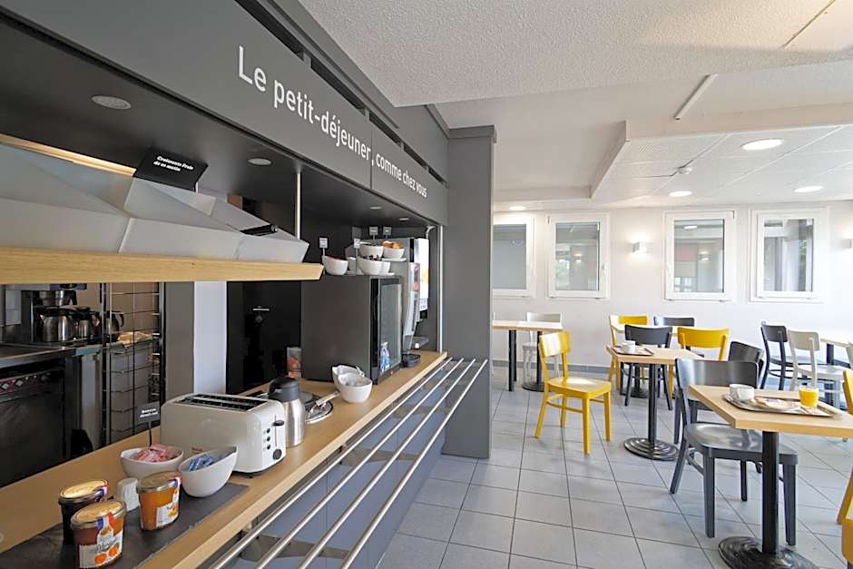 B&B HOTEL CHATEAUROUX Aéroport