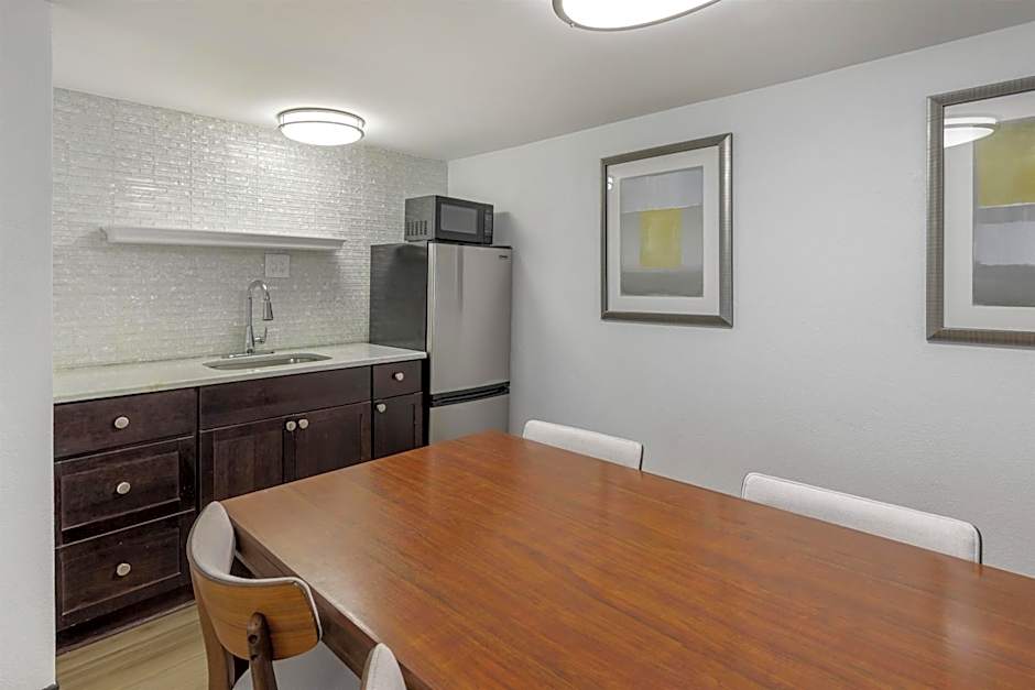 Best Western Palm Beach Lakes