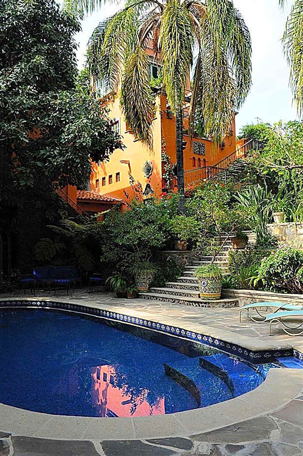 Hacienda del Lago Boutique Hotel