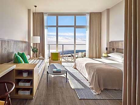Standard King with Partial Ocean View