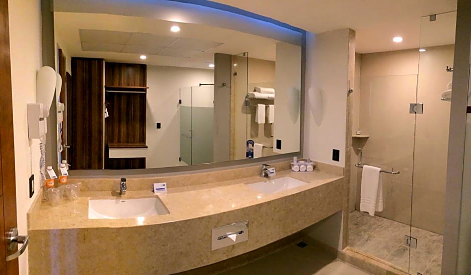 Holiday Inn Express Puerto Vallarta By IHG
