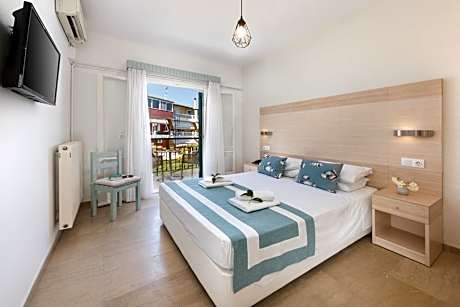 Double or Twin Room with Extra Bed