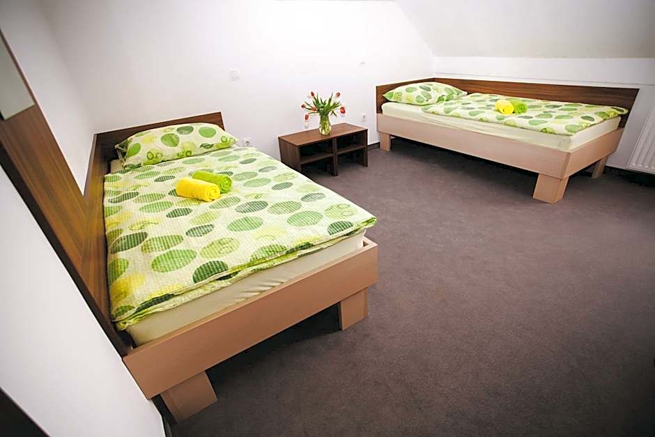 Hotel & Hostel Marenberg Radlje