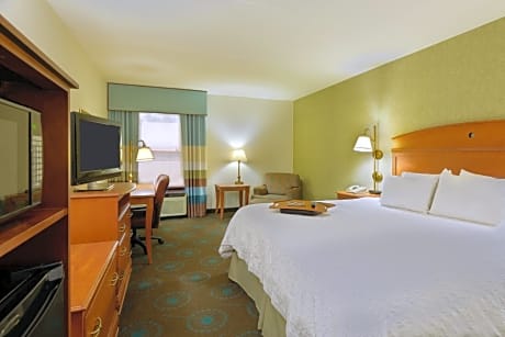 King Room with Spa Bath - Non-Smoking