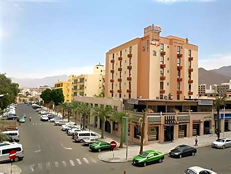 Raed Hotel Suites