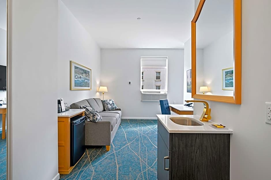 Crown Columbia Hotel, BW Premier Collection