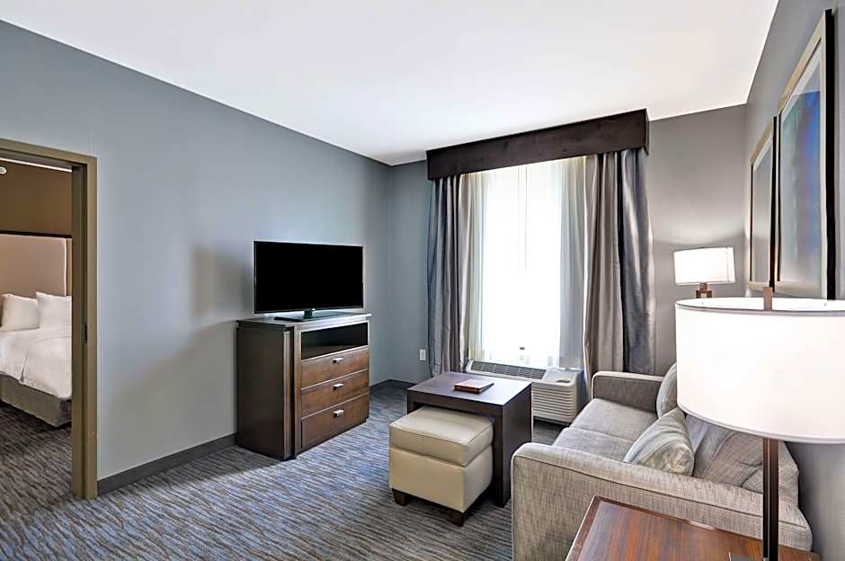 Photo 1 of 7 of Studio 2 Queen Beds, Hearing/Mobility Accessible, Bathtub