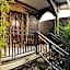 Amed Romance House