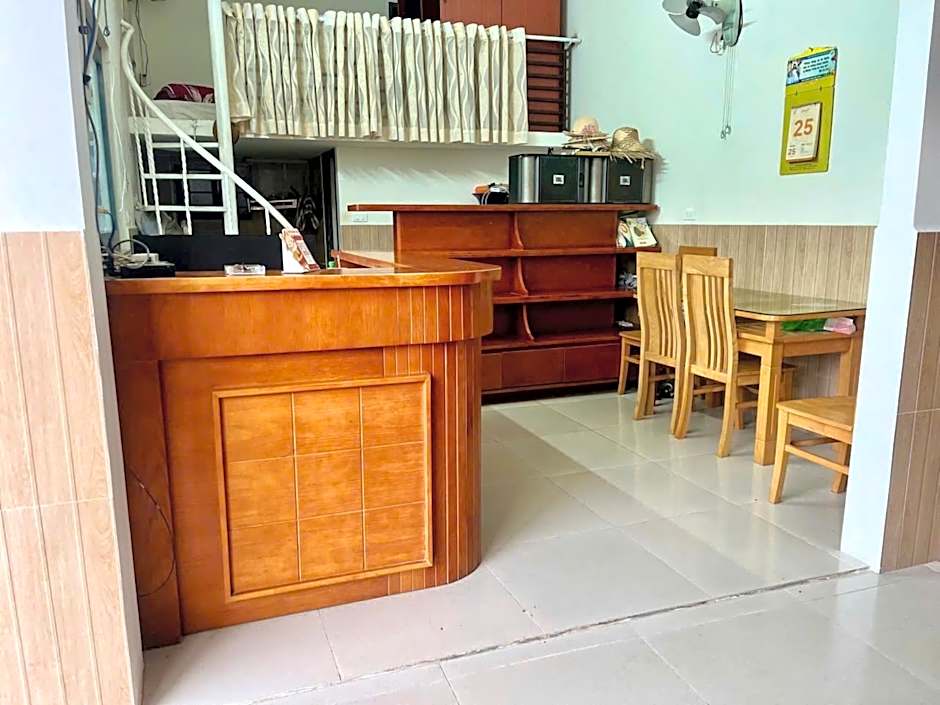 Khách sạn Thái Sơn