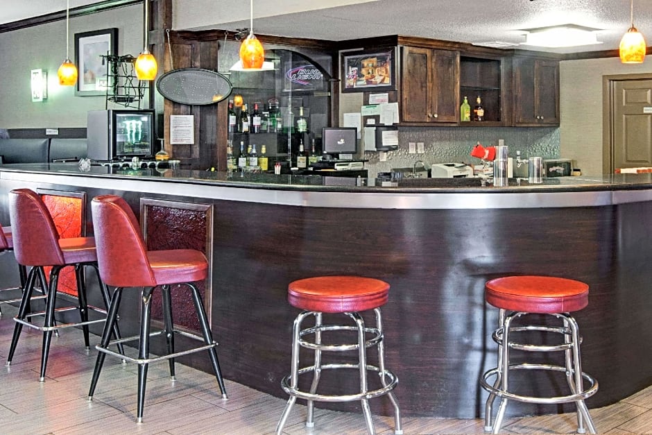 Ramada by Wyndham Houston Intercontinental Airport South