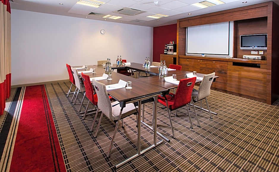 Holiday Inn Express East Midlands Airport By IHG