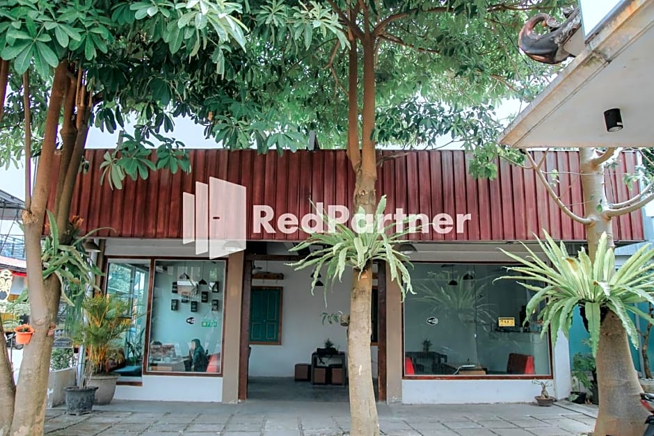 Flamboyan Asri Syariah RedPartner near Kampung Inggris Pare