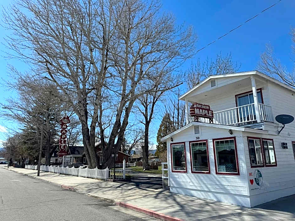 Silver Maple Inn