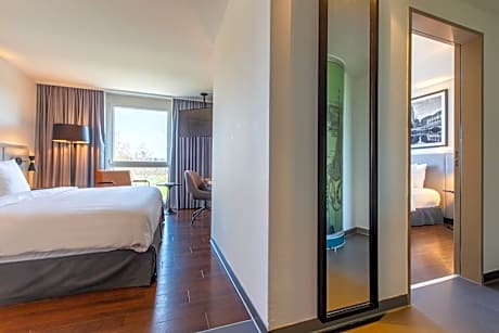 Family Room with Airport View
