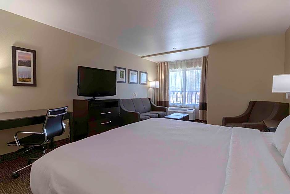 Comfort Inn & Suites San Bernardino