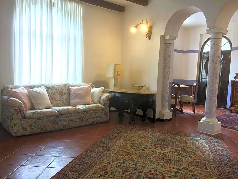 Villa Cesarina, Vallio Terme , Salo’