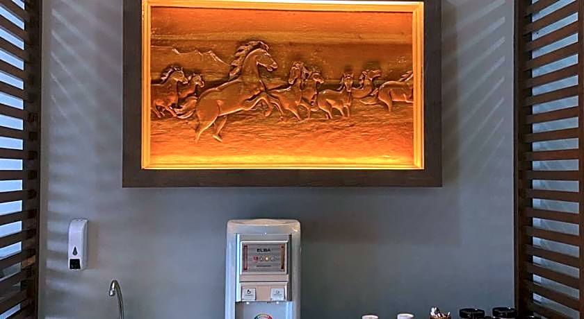 Ct Hotel