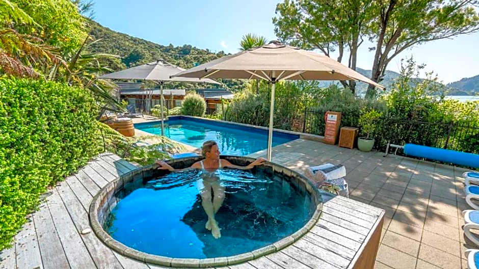 Bay Of Many Coves Resort