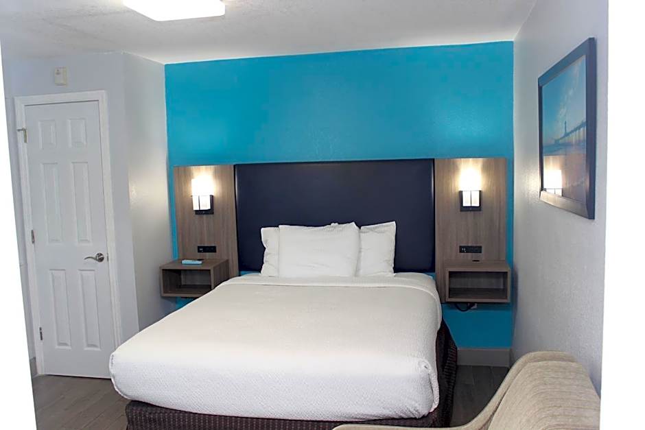 La Quinta Inn & Suites by Wyndham Oceanfront Daytona Beach