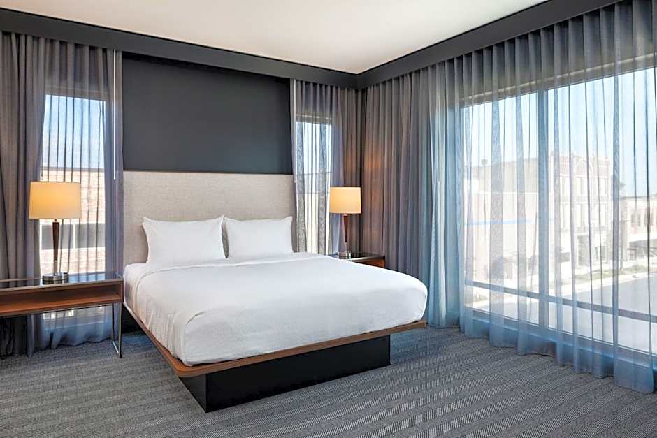 Courtyard by Marriott Owatonna Downtown