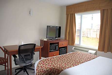 Queen Room - Non-Smoking