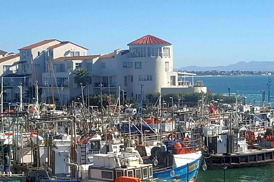 Jeffreys Bay - Life on the Canals