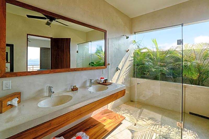 Marea Beachfront Villas