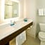 Holiday Inn Express & Suites Gaylord By IHG