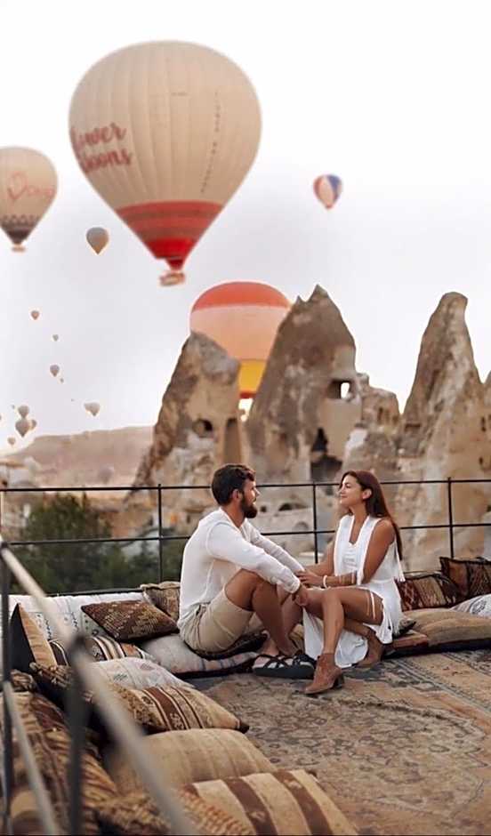 Castle Cave Hotel