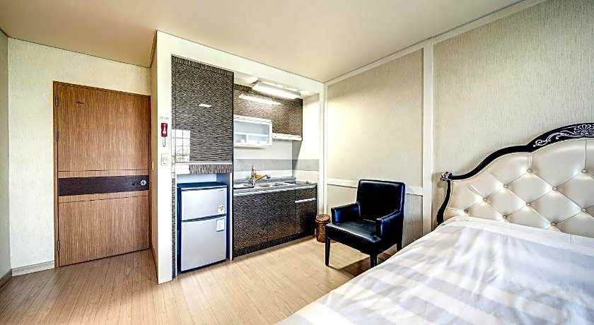 OASIS Hotel