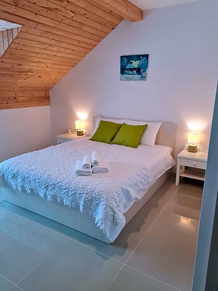 Photo 1 of 14 of Double Room