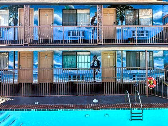 Hollywood Inn Express North