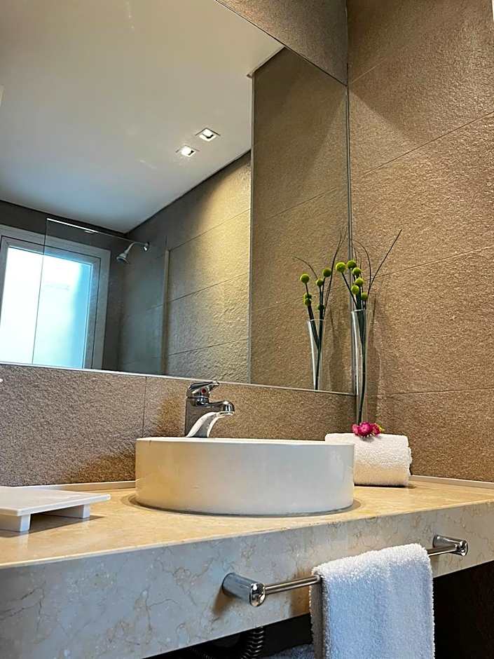 Awwa Suites & Spa