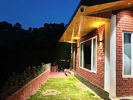 Kasauli Pine Hills Cottages 