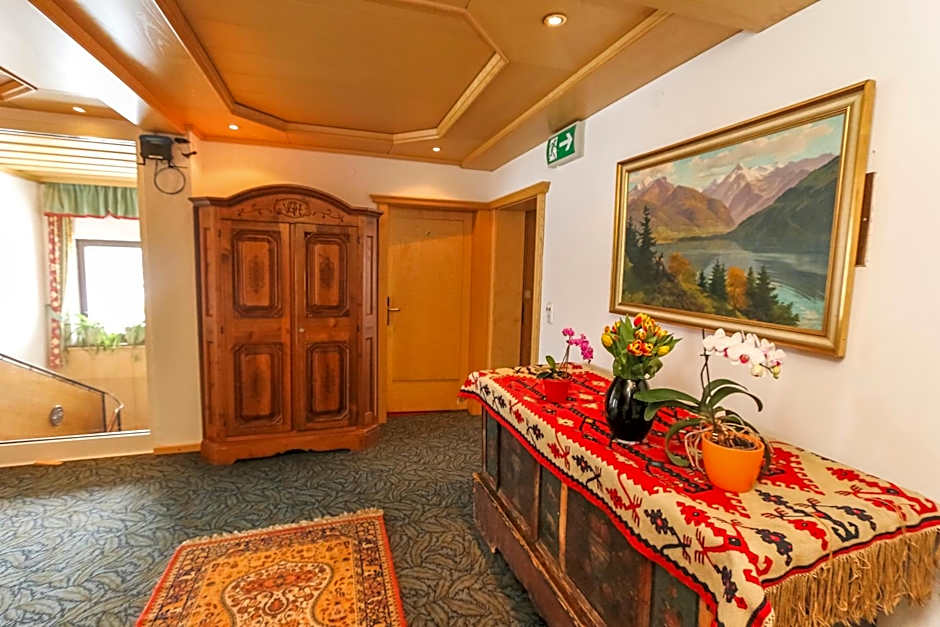 Alpenhotel Tauernstüberl