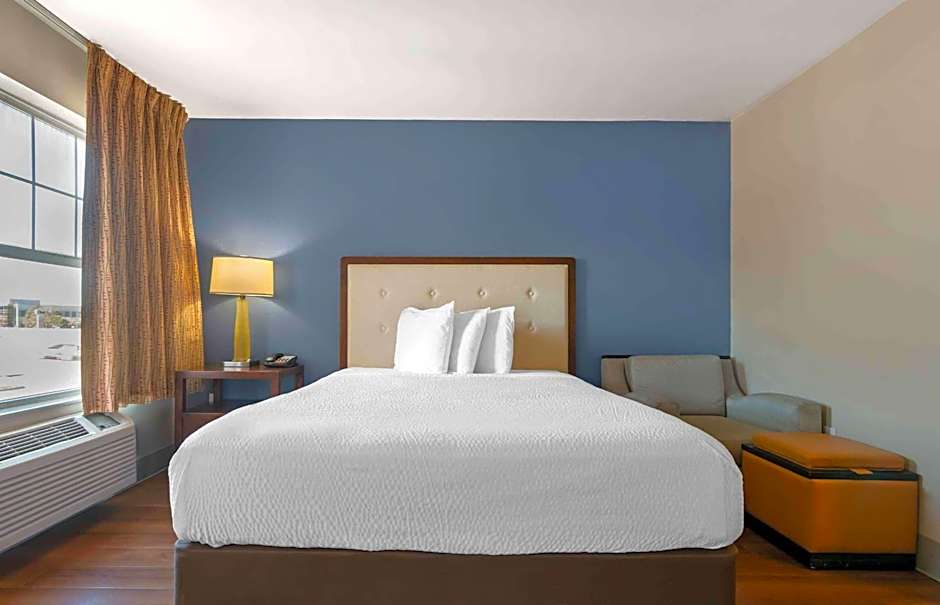 Extended Stay America Suites - Kansas City - Lenexa - 87th St.