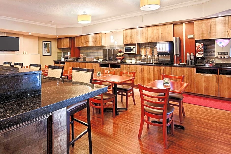 Quality Inn & Suites Brampton