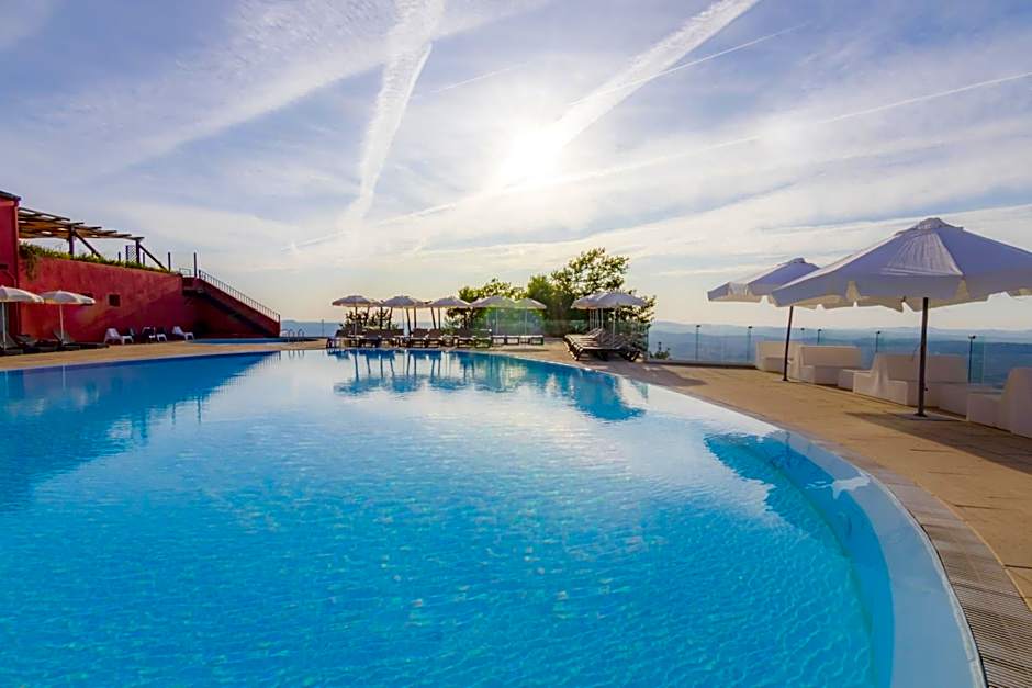 Hotel Carqueijais - Serra da Estrela