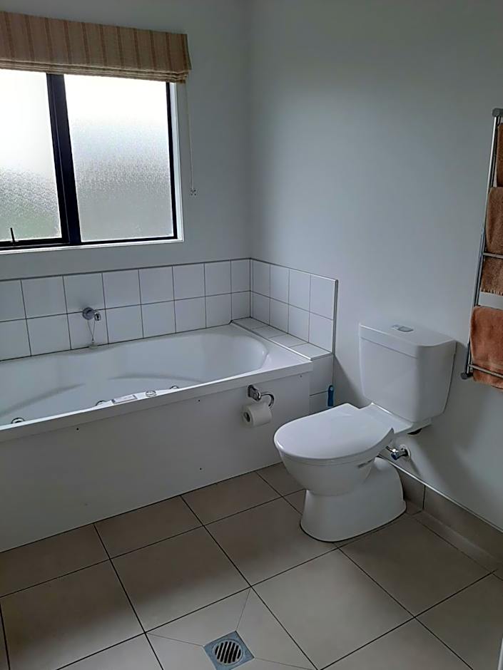 Claremonte Motor Lodge