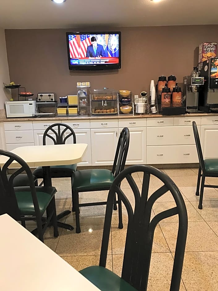Days Inn by Wyndham Oceanside
