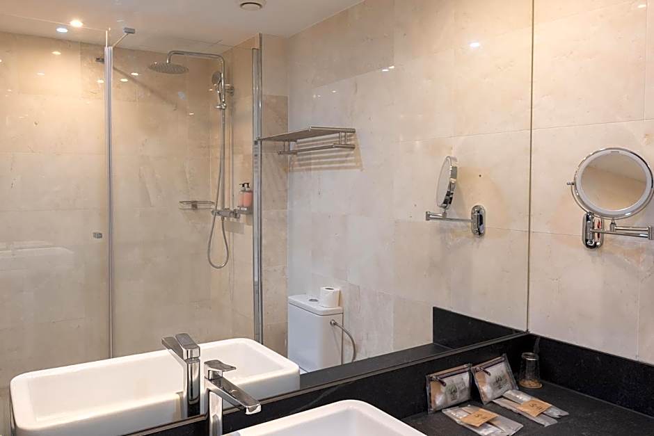 May Ramblas Hotel