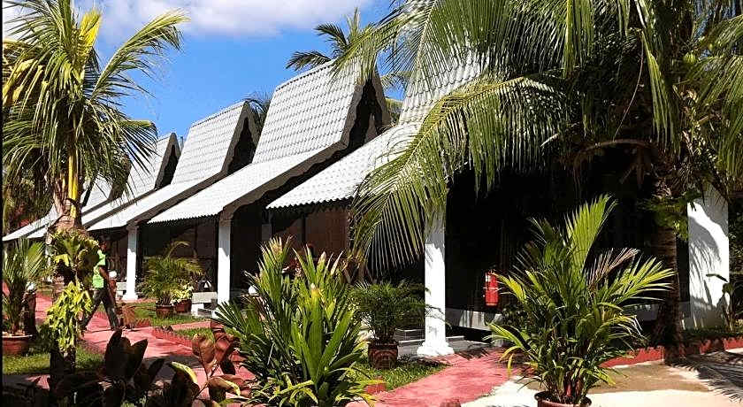 Rasa Senang Villa - Muslim Only