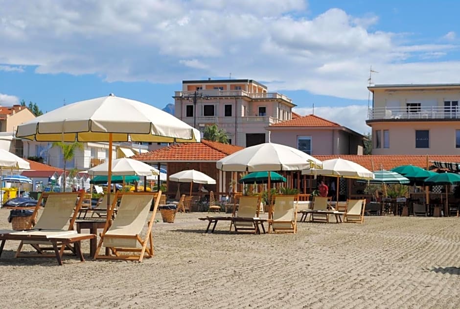 Villa Tina Hotel