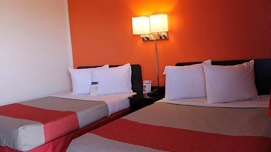 Motel 6-Goodland, KS