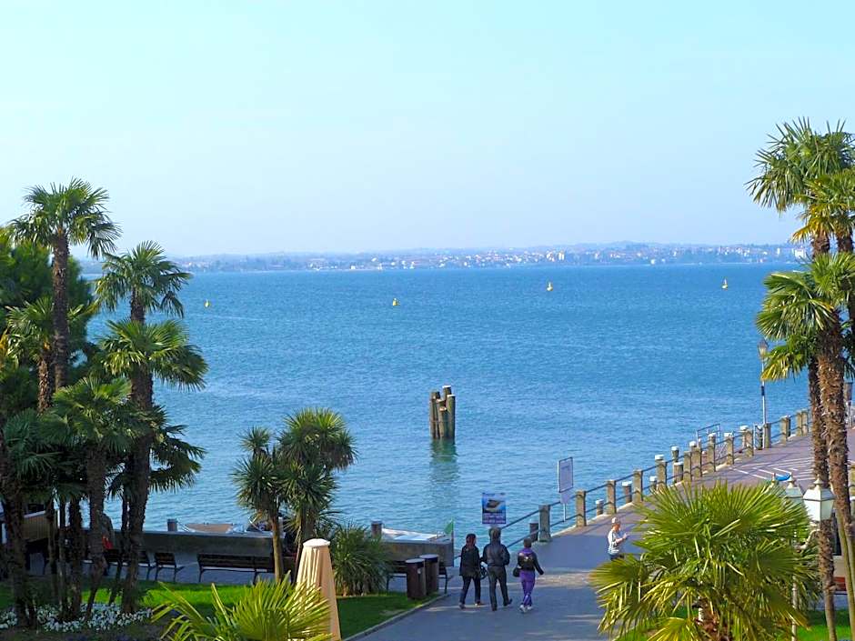 Le Rêve - Lake view rooms